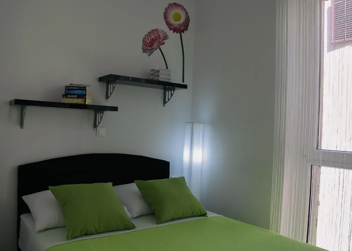 Apartments Kalelarga